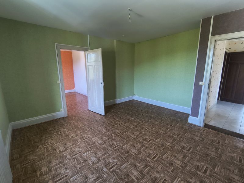 Grand 4 pièces de caractère à Xertigny – chambre 1 autre angle 800 470f2d38
