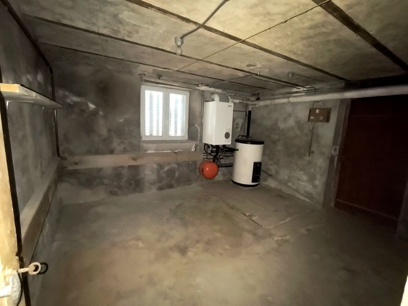 Grand 4 pièces de caractère à Xertigny – cave chaufferie 800 324a11e5